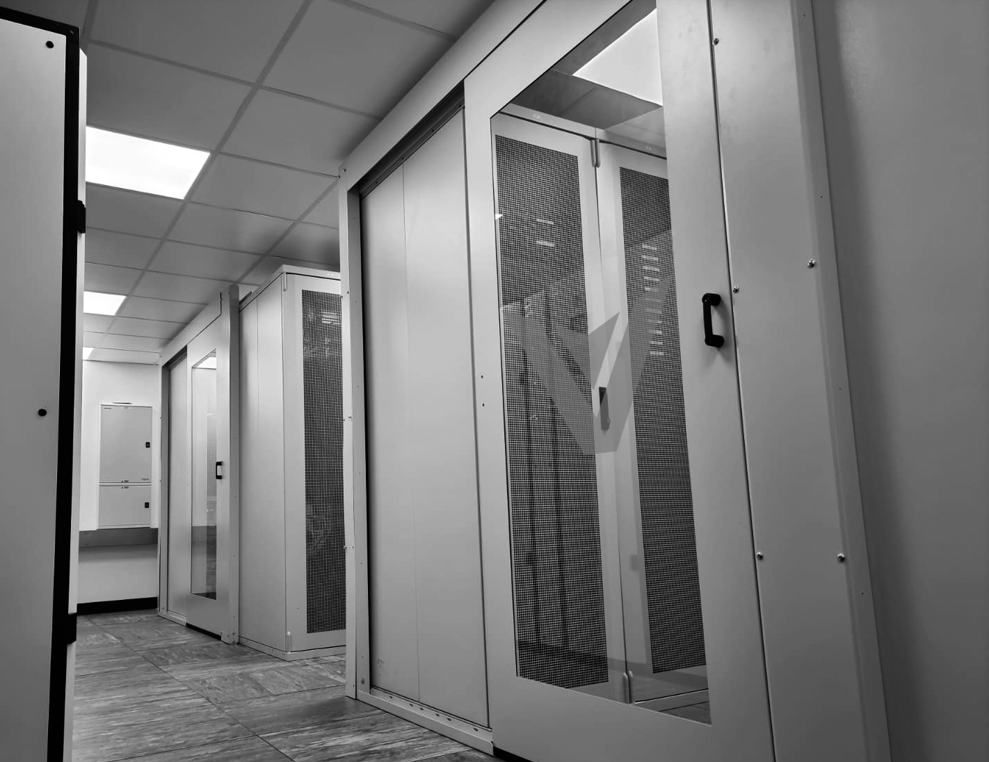 VeloxServ UK data centre server room